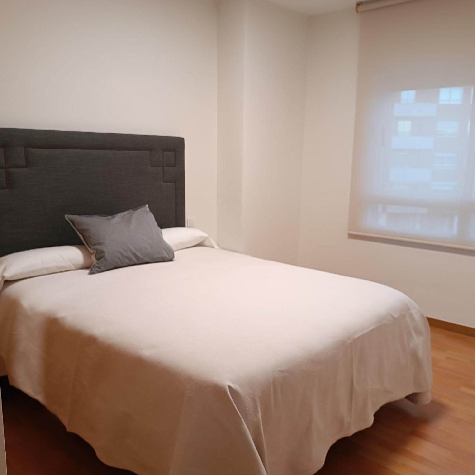 Apartamentos Go Covaresa Parking Gratuito Bajo Disponibilidad Valladolid Bagian luar foto