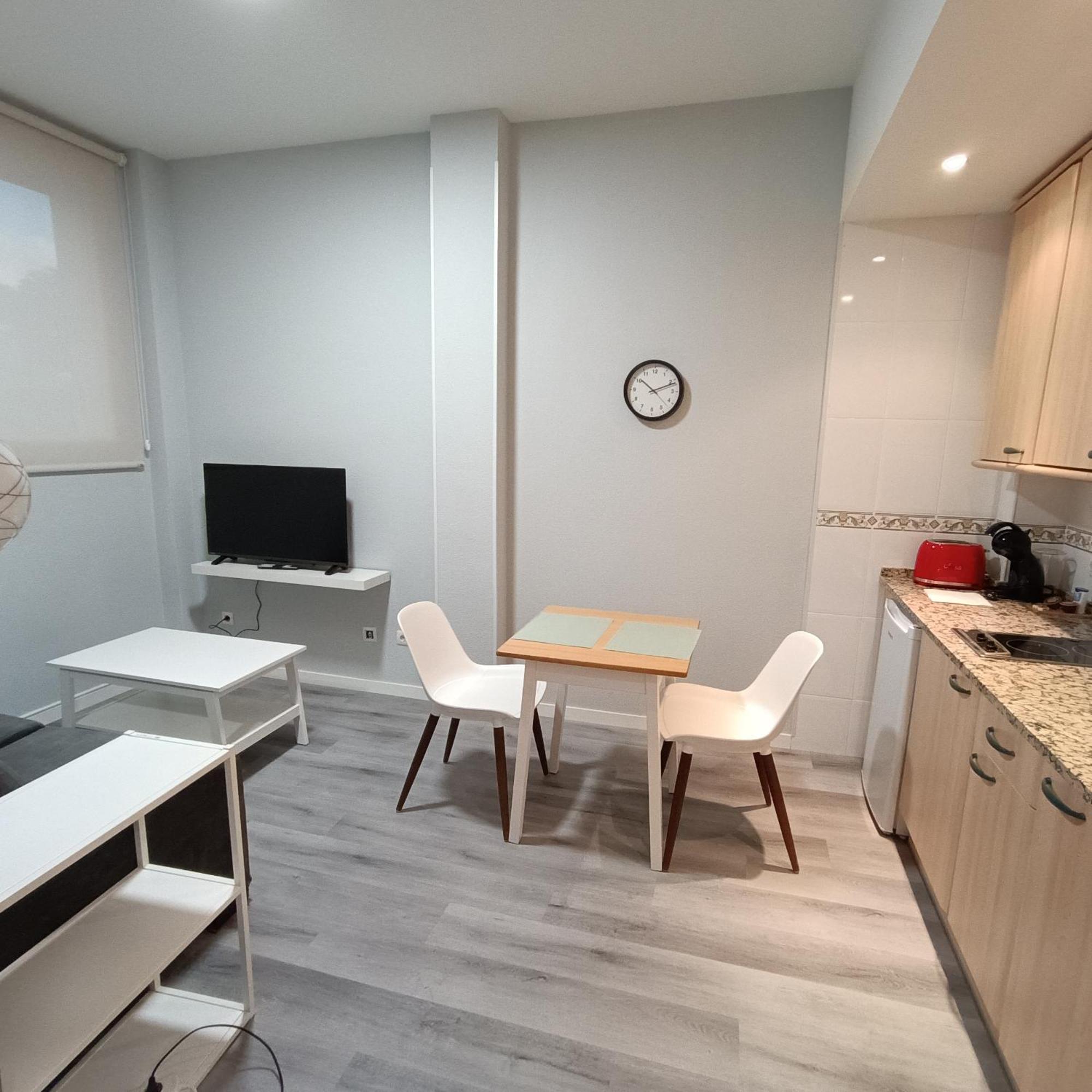 Apartamentos Go Covaresa Parking Gratuito Bajo Disponibilidad Valladolid Bagian luar foto